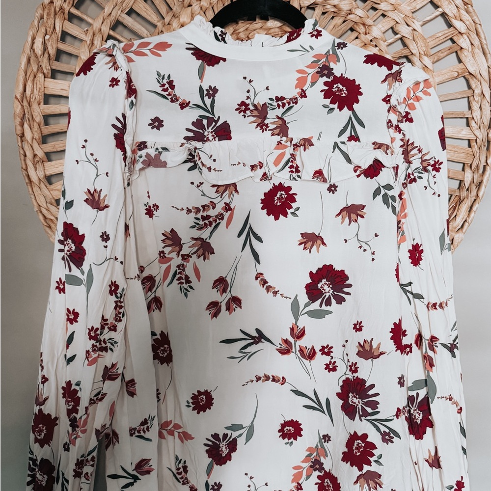 Loft, Ivory Floral Ruffle Blouse - Size Sm
